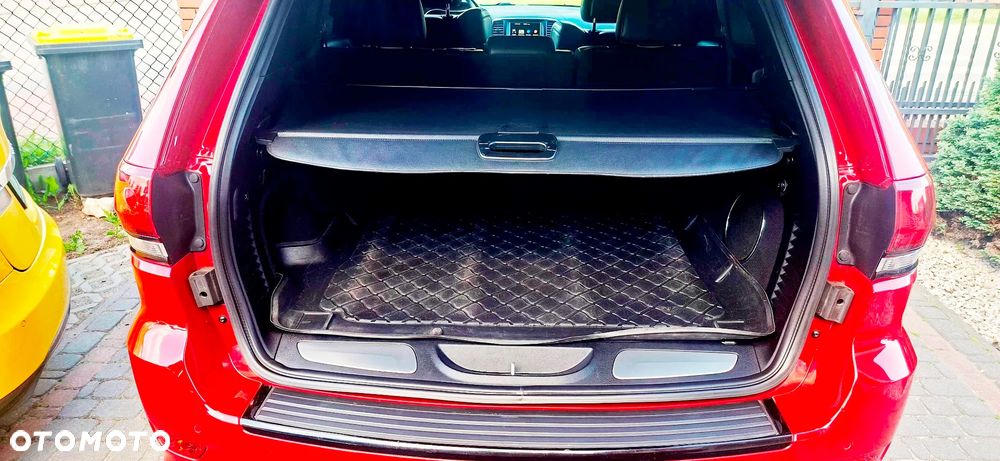 Jeep Grand Cherokee SRT8 - 5