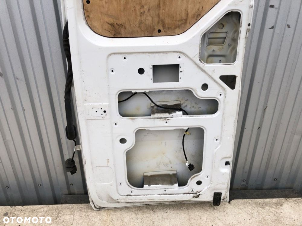 DRZWI TYLNE PRAWE  MAN TGE Autobus 2017 - 2022 2.0 TDI 130 kW [177 KM] olej napędowy 2017 - 2022 - 5