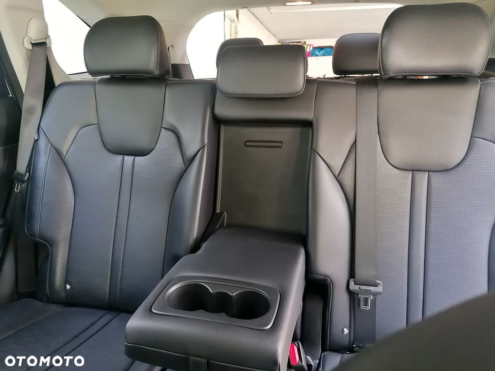 Kia Sorento - 5