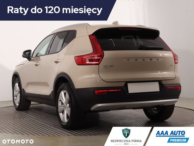 Volvo XC 40 - 6