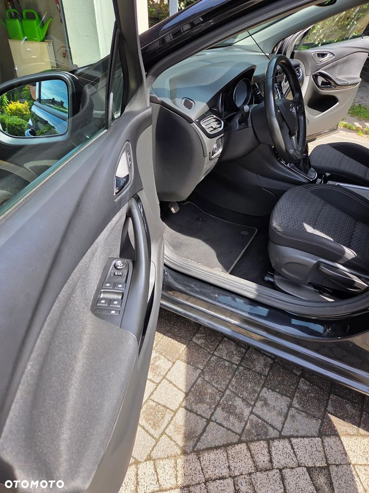 Opel Astra 1.4 T Elite - 24
