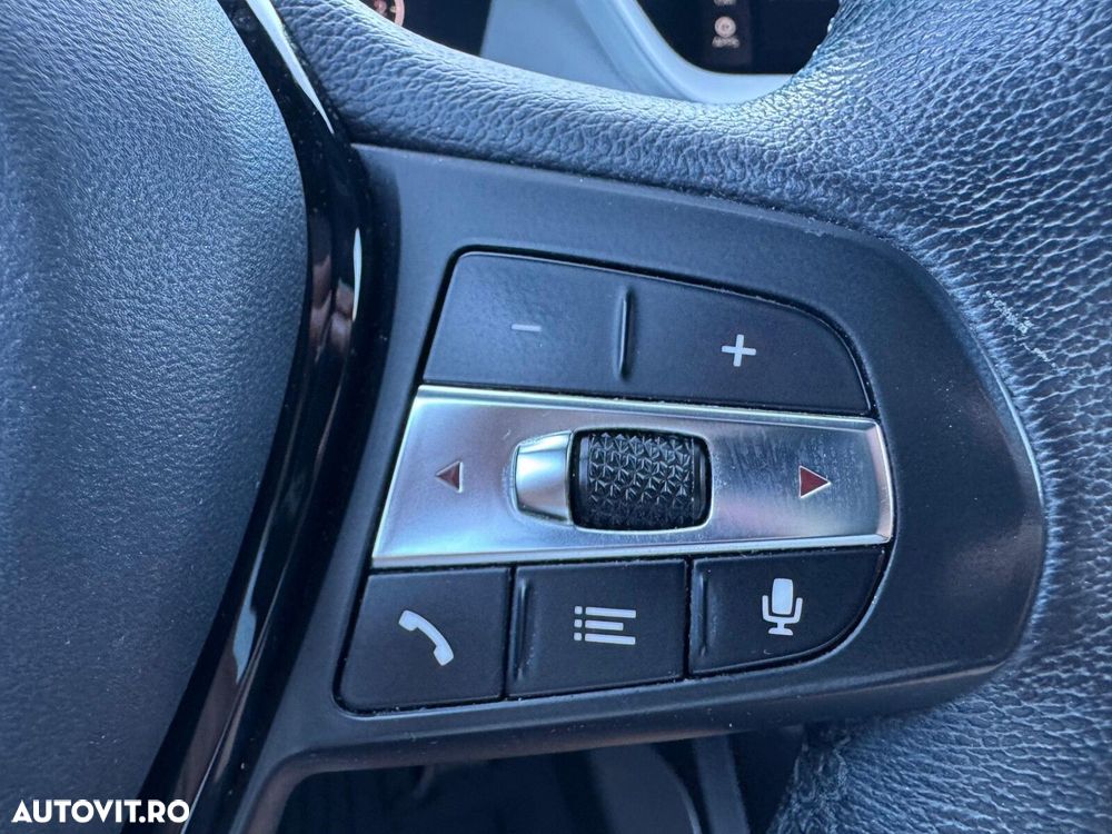 BMW Seria 1 118d - 18
