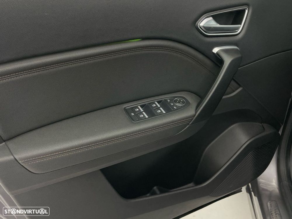 Renault Captur 1.3 TCe Initiale Paris EDC - 17