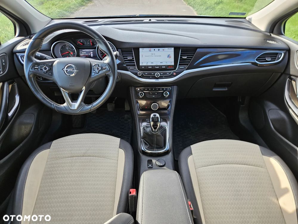 Opel Astra - 10