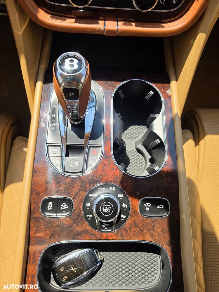 Bentley Bentayga - 17