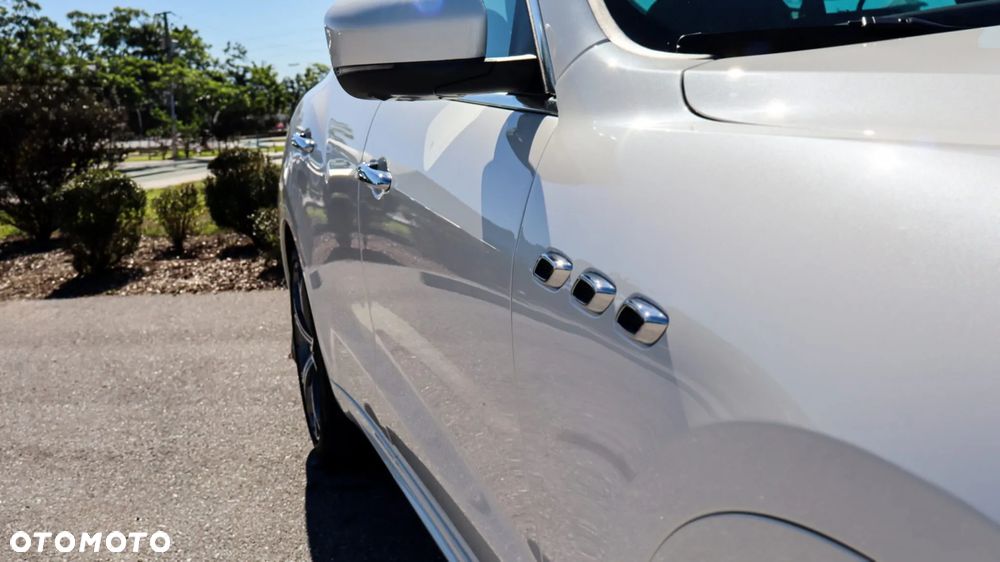 Maserati Levante S Q4 GranLusso - 12