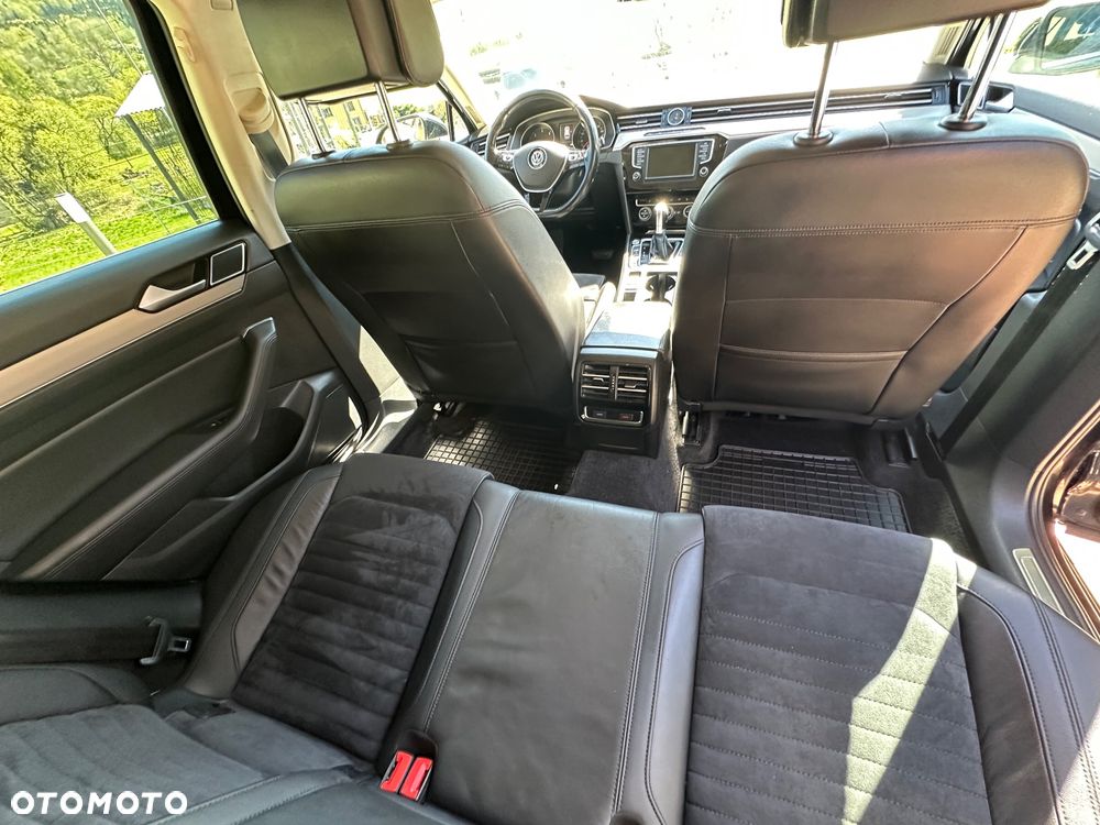 Volkswagen Passat - 17
