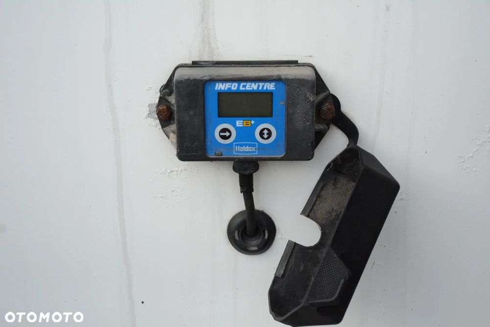 Spitzer SF 2437 PI / Cementonaczepa / 2008r / 37000l / 3 komorowa / Bardzo dobry stan - 17