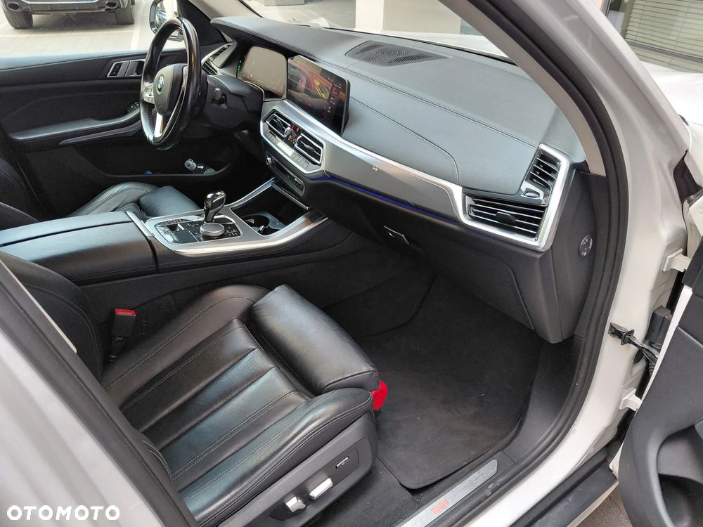 BMW X5 xDrive30d - 16
