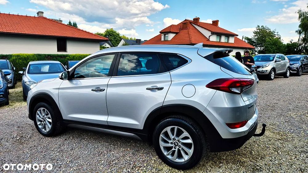 Hyundai Tucson 1.6 GDI BlueDrive GO 2WD - 19