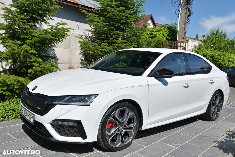 Skoda Octavia 2.0 TSI DSG RS - 3