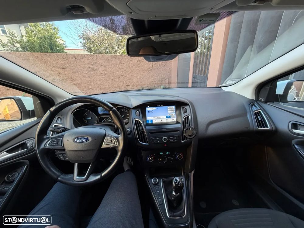 Ford Focus SW 1.5 TDCi Titanium - 38