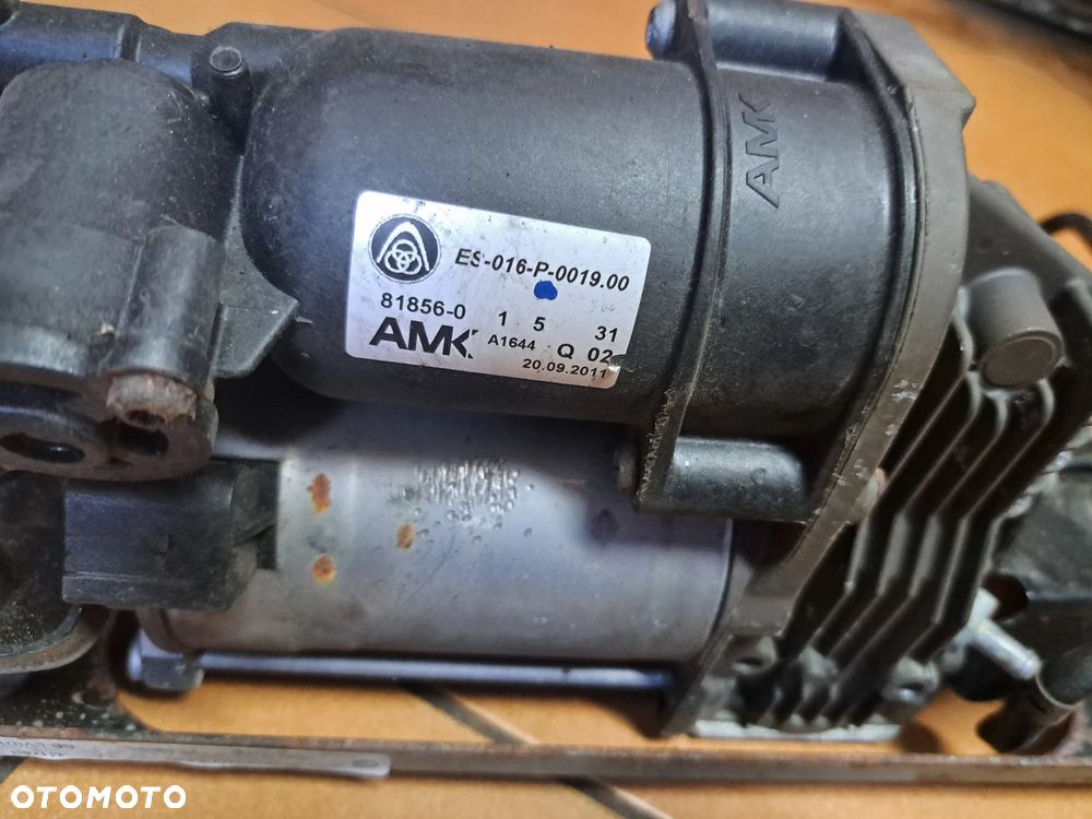 Sprezarka Kompresor Zawieszenia  Bmw E61 Nivo 2011 - 2