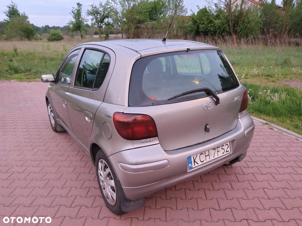 Toyota Yaris 1.4 D-4D Sol - 9