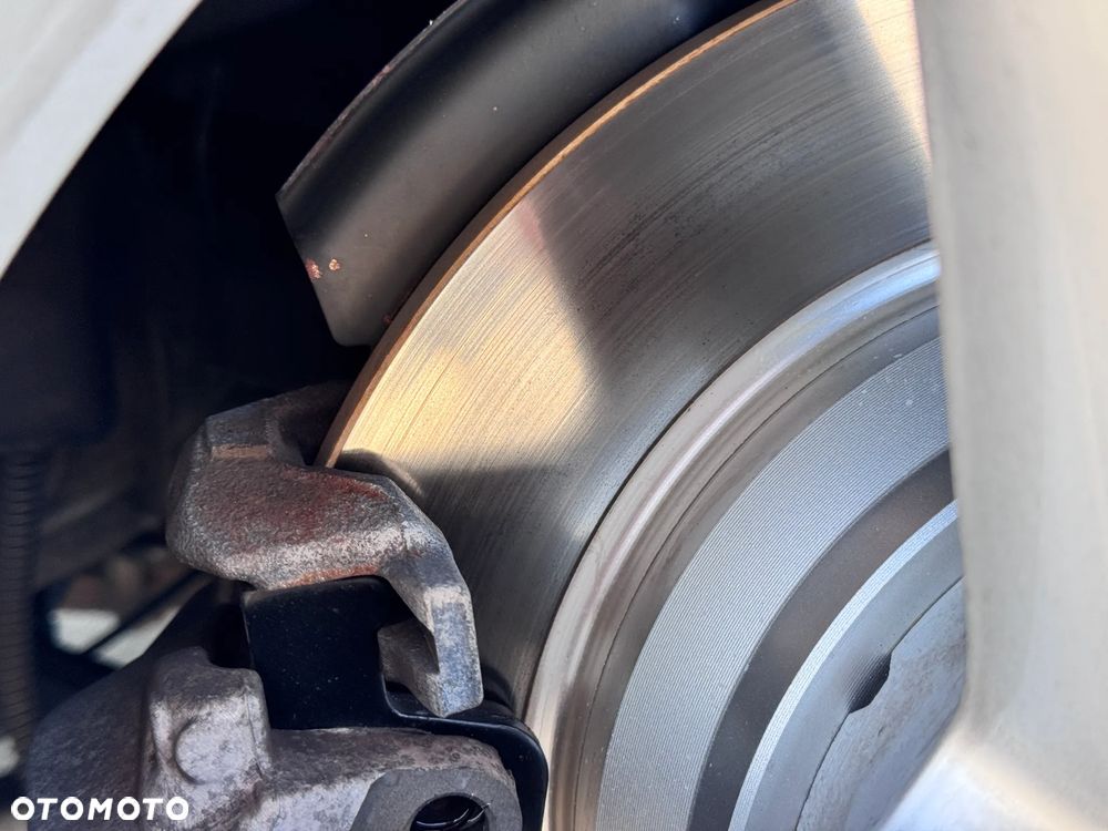 Mercedes-Benz SL - 16