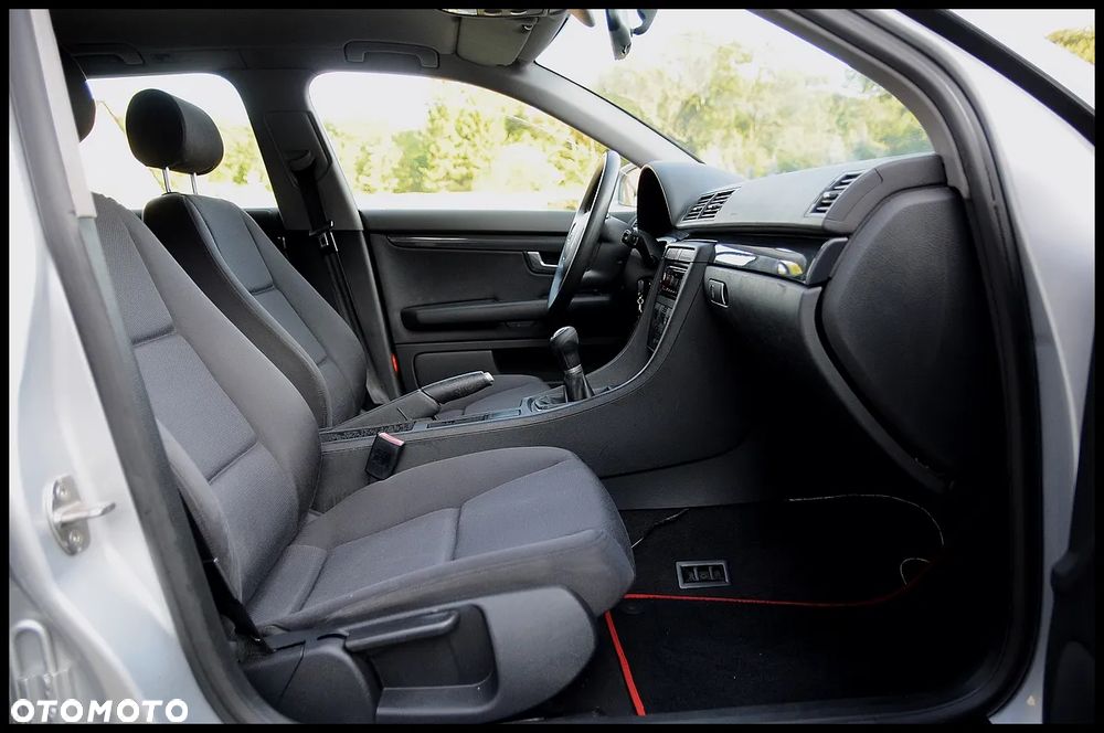 Audi A4 Avant - 25