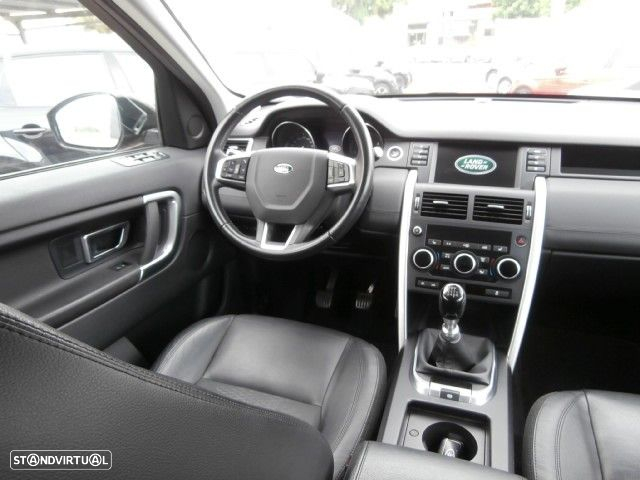 Land Rover Discovery Sport TD4 SE - 12