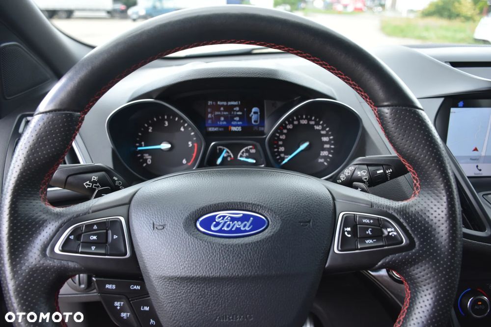 Ford Kuga 2.0 TDCi 4x4 ST-Line - 18