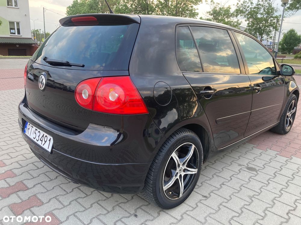 Volkswagen Golf 1.6 Comfortline - 6