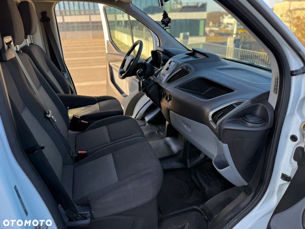 Ford Transit Custsom - 29