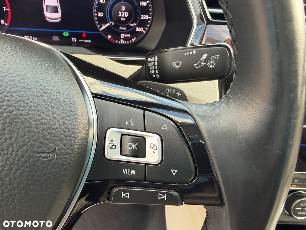 Volkswagen Passat 2.0 TSI 4Mot Elegance DSG - 23