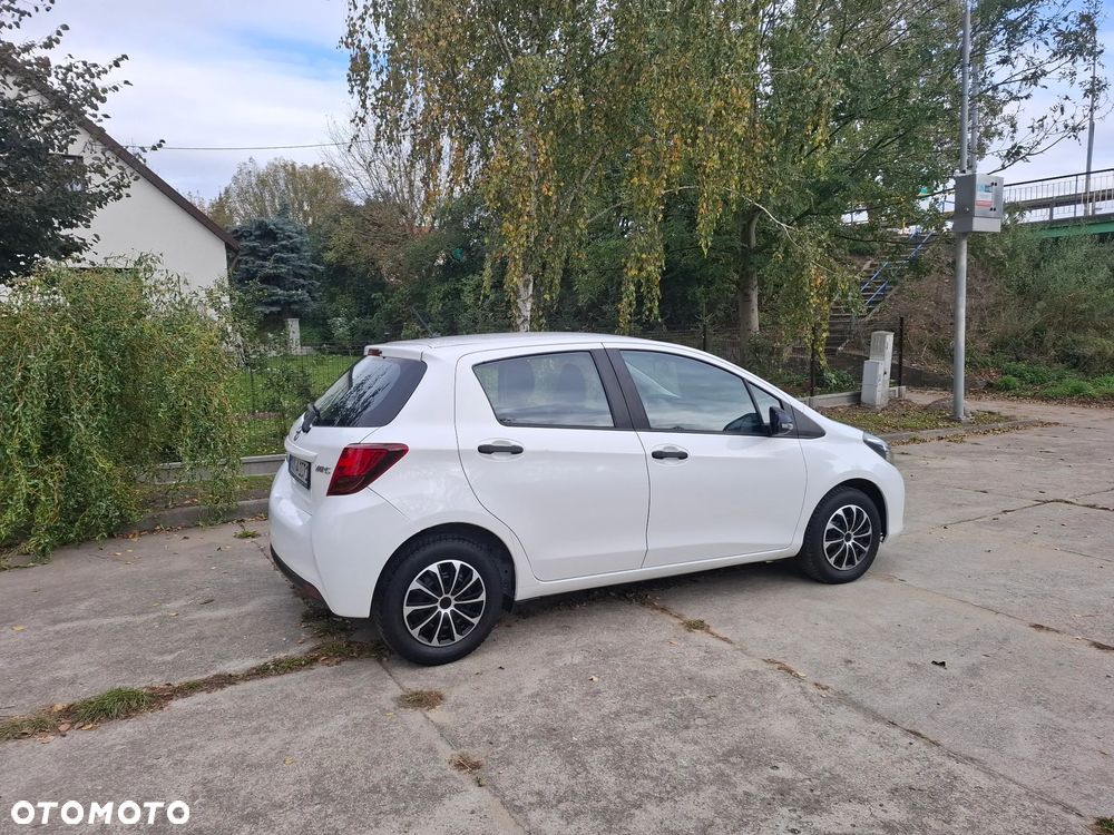 Toyota Yaris - 4