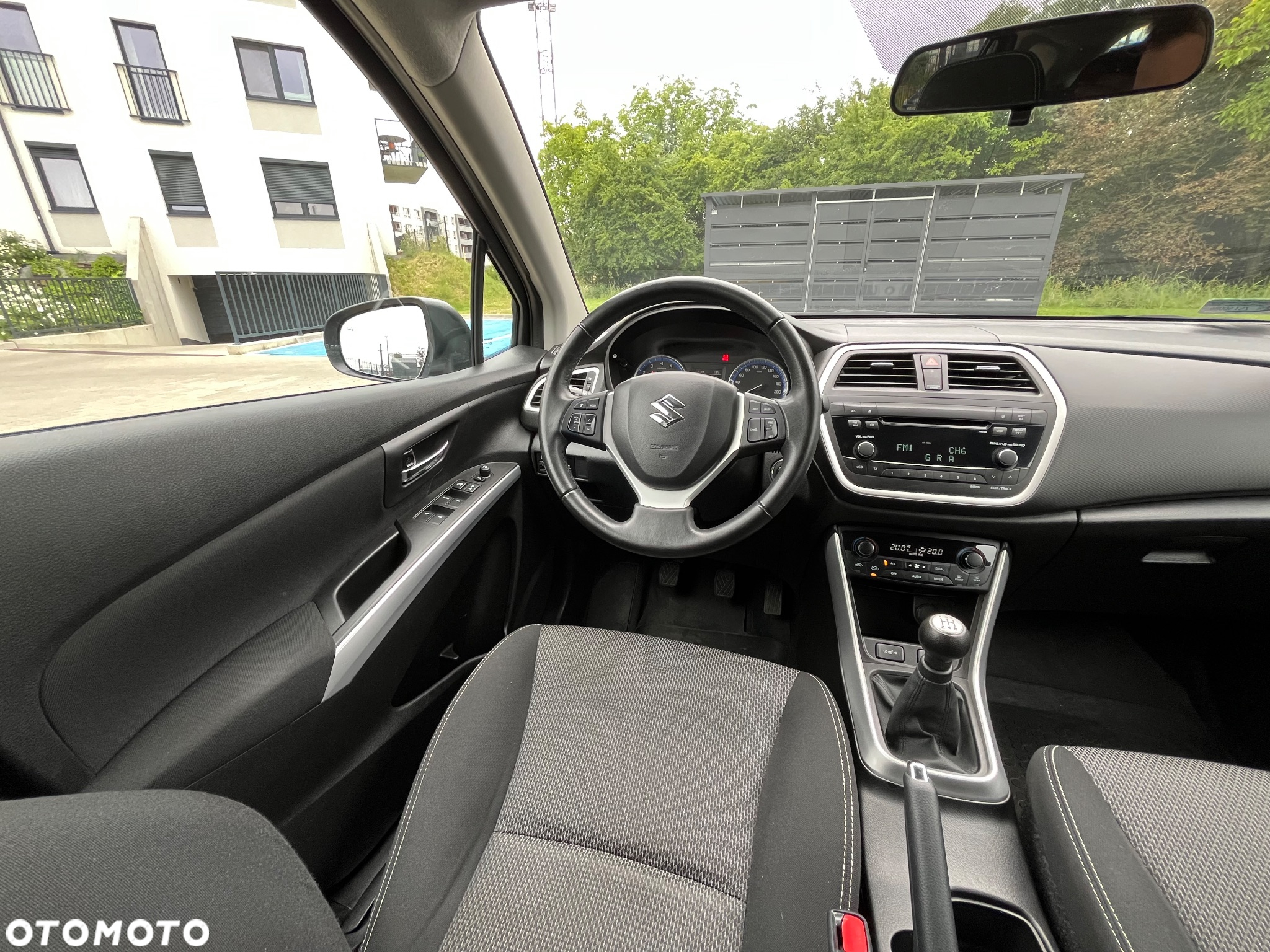 Suzuki SX4 1.6 Premium - 31