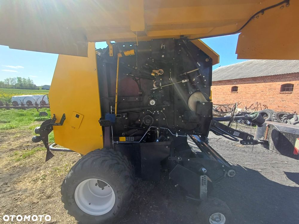 New Holland Br 6090 - 2