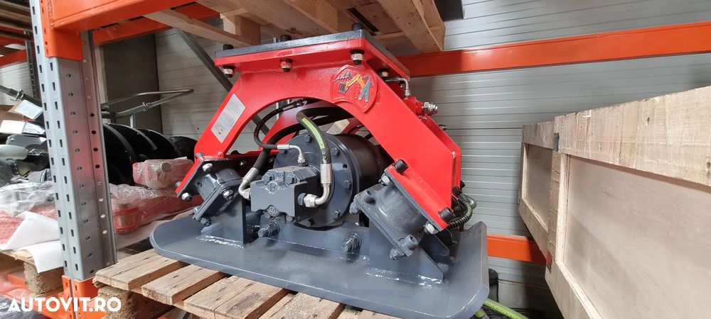 Placa compactoare pentru miniexcavator EA C160 - 1