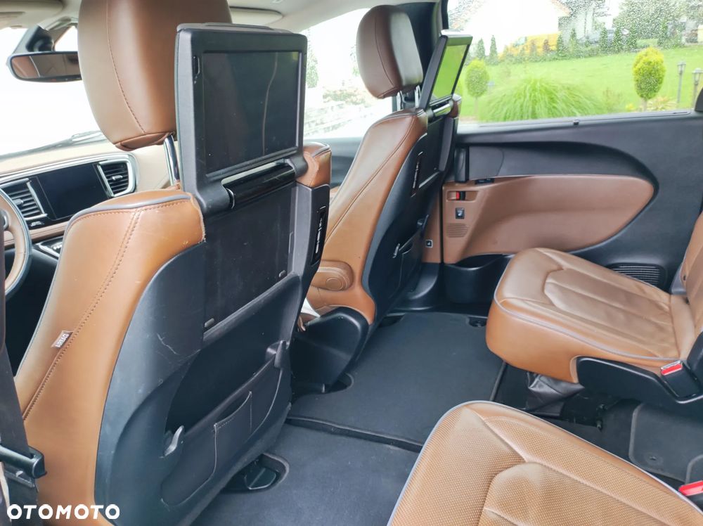 Chrysler Pacifica - 18