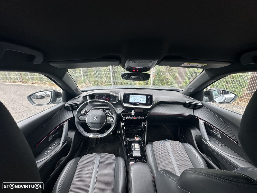 Peugeot 2008 1.2 PureTech GT EAT8 - 3