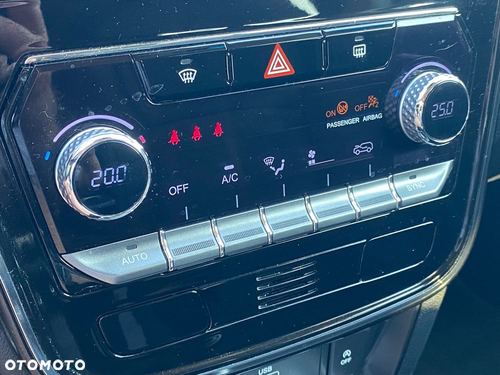 SsangYong/KGM Tivoli Grand 1.5 T-GDI Quartz - 24