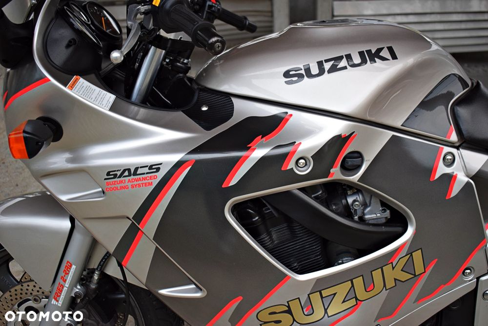 Suzuki GSX-F - Katana - 10