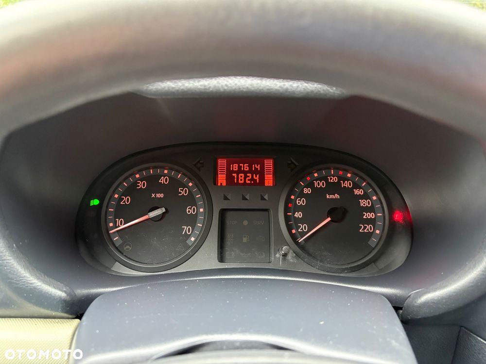 Renault Clio - 15