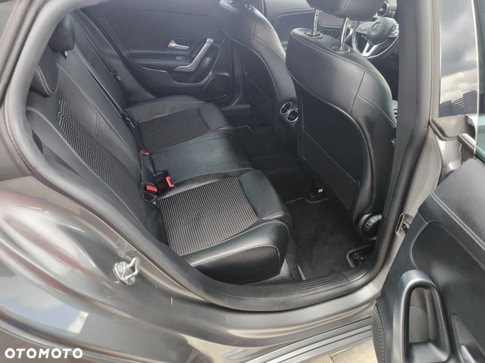Mercedes-Benz CLA - 14