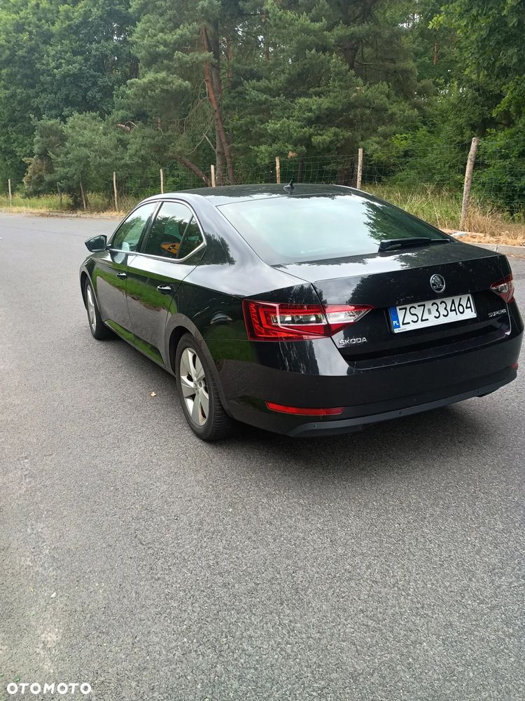 Skoda Superb 2.0 TDI Ambition - 5