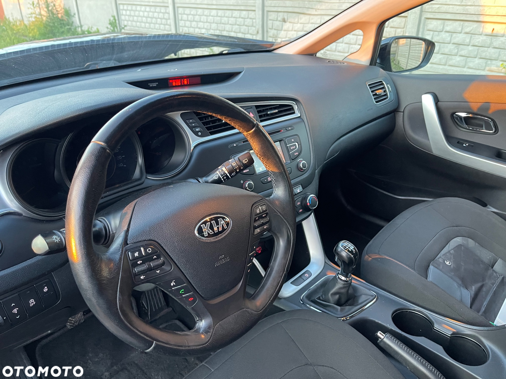 Kia Ceed 1.0 T-GDI 100 ISG Dream Team Edition - 2