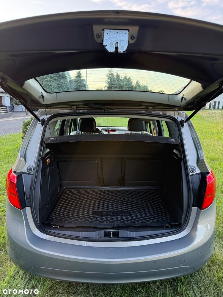 Opel Meriva - 9