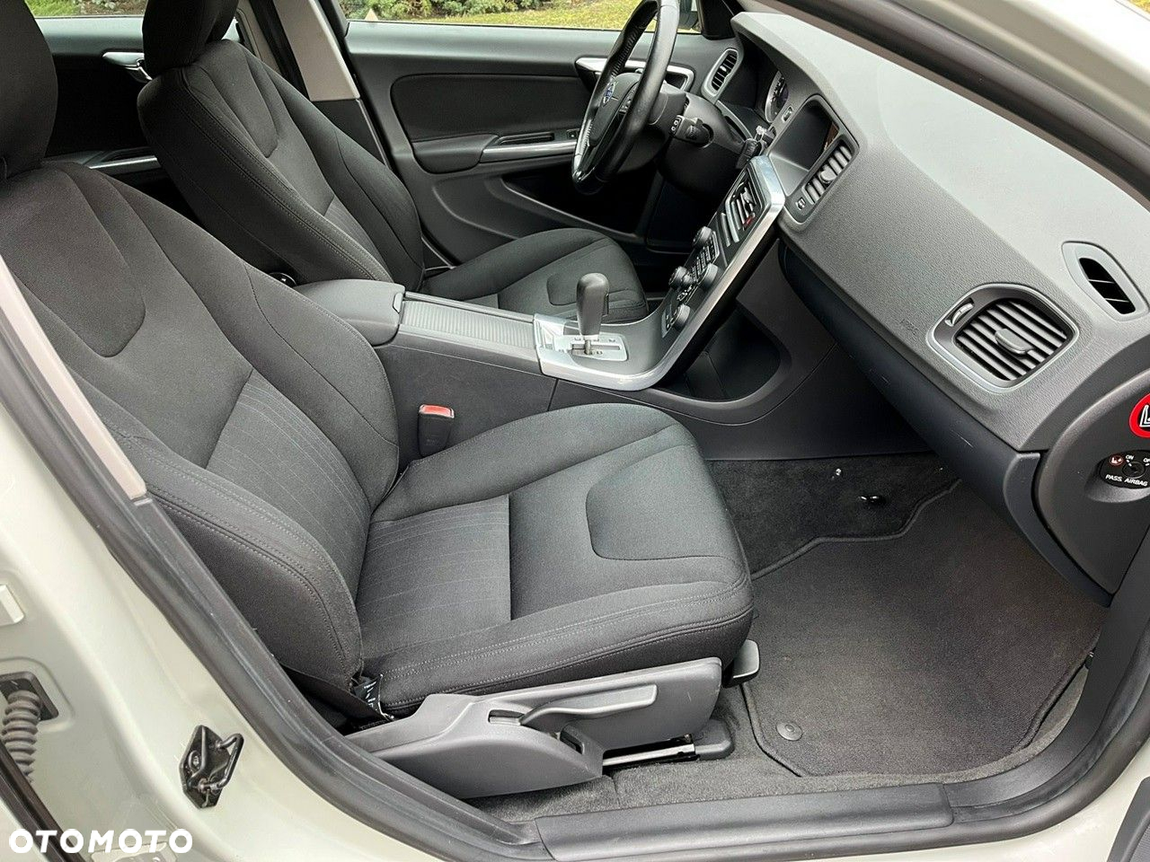 Volvo V60 - 14