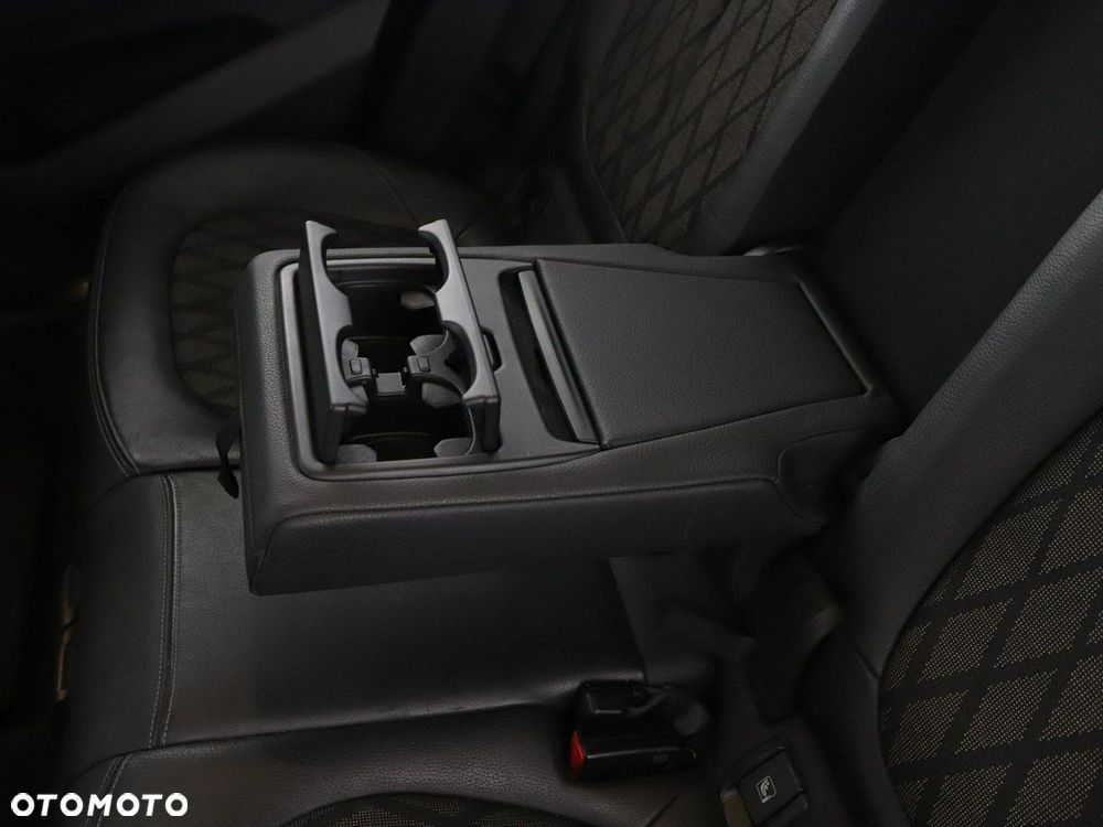 BMW X1 sDrive18d xLine - 41