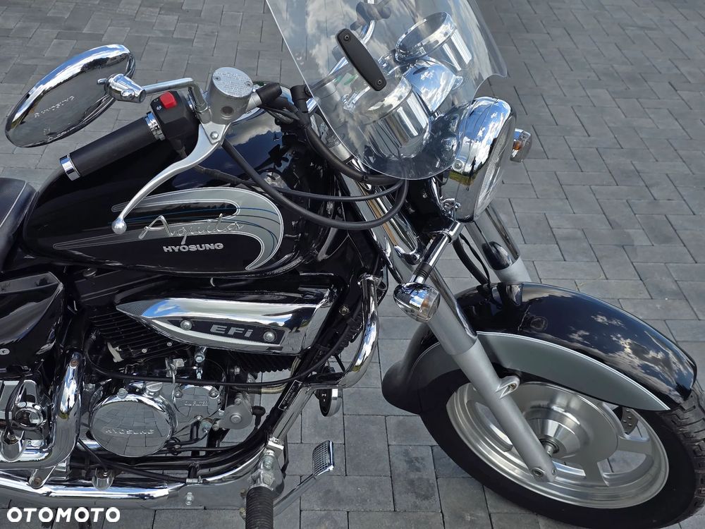 Hyosung GV - 12
