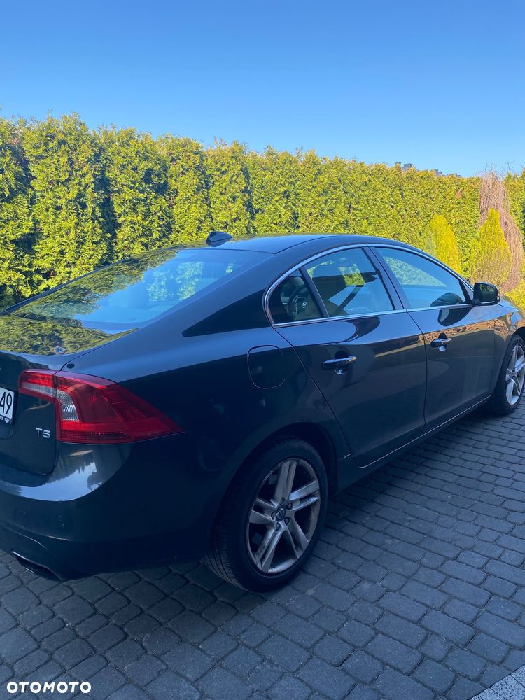 Volvo S60 - 4