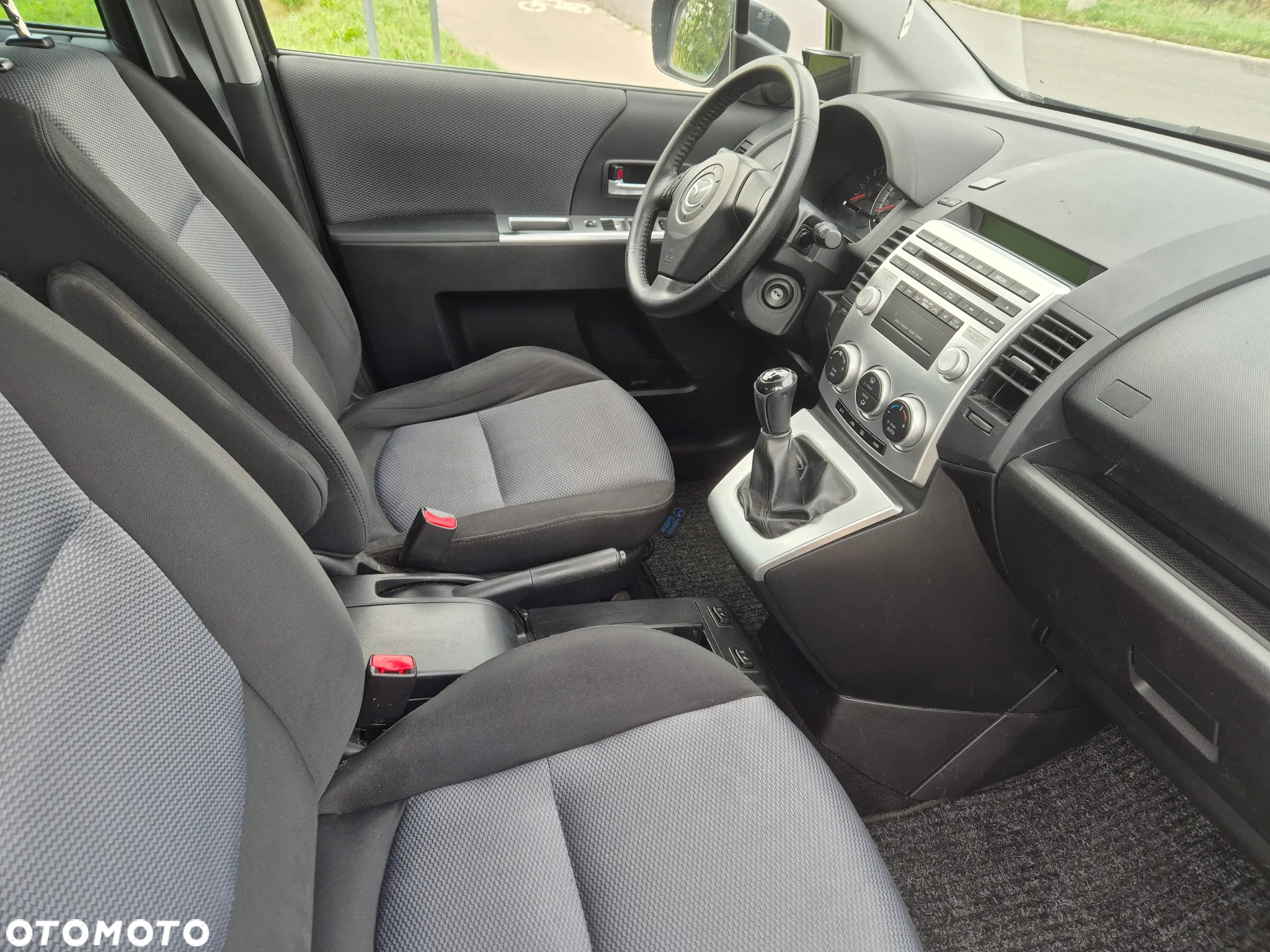 Mazda 5 2.0 Exclusive + - 19