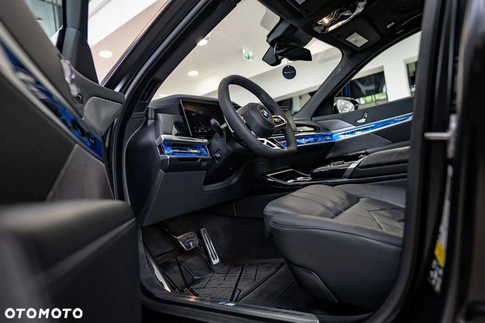 BMW Seria 7 740Li xDrive - 23