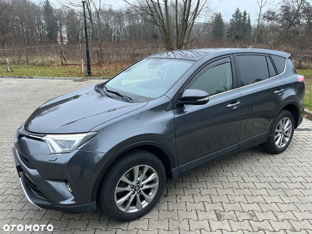 Toyota RAV4 - 4