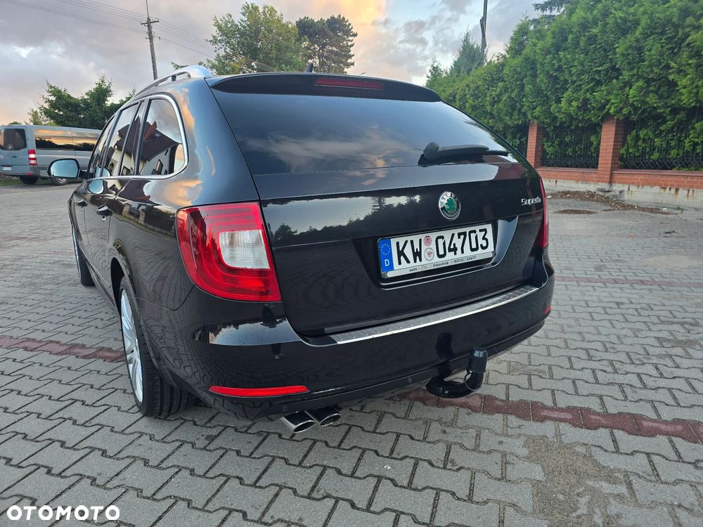 Skoda Superb 2.0 TDI 4x4 Exclusive - 6