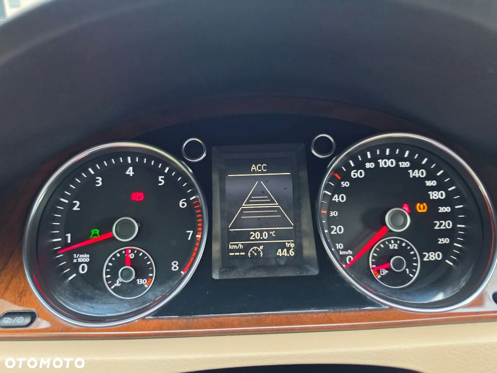 Volkswagen CC 1.4 TSI BlueMotion Technology DSG - 17