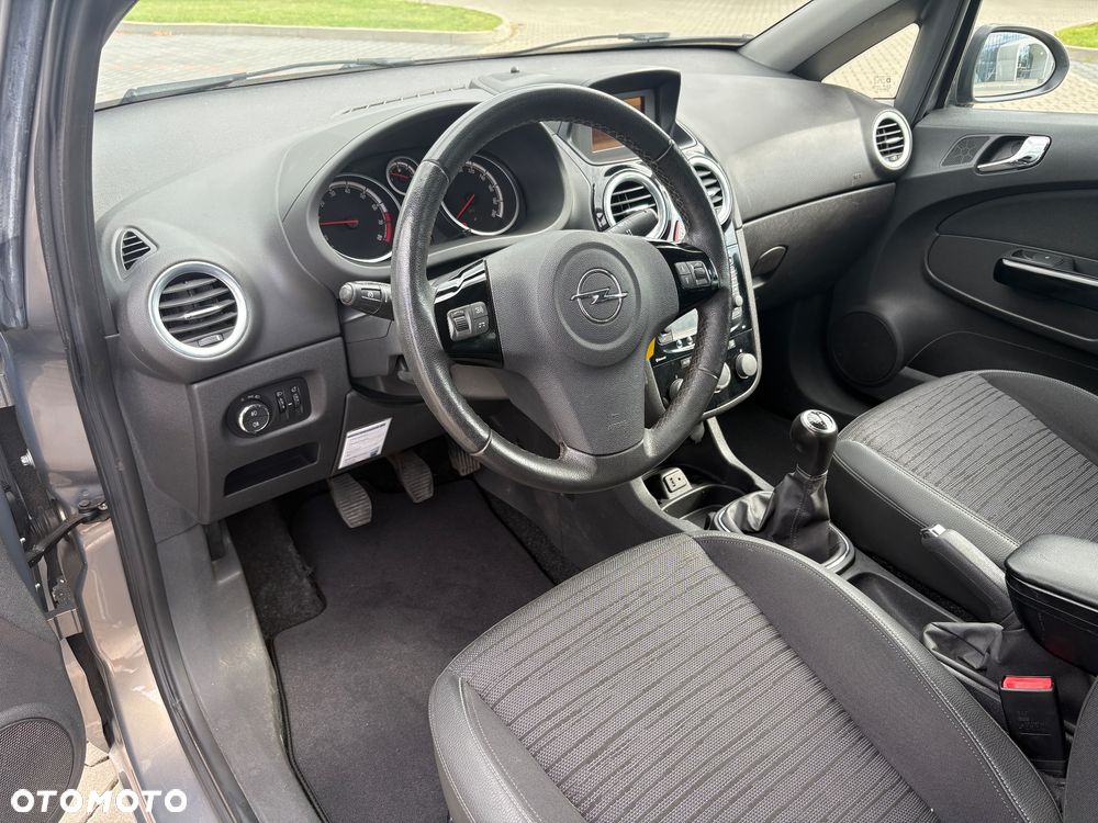 Opel Corsa 1.4 T Cosmo S&S - 15