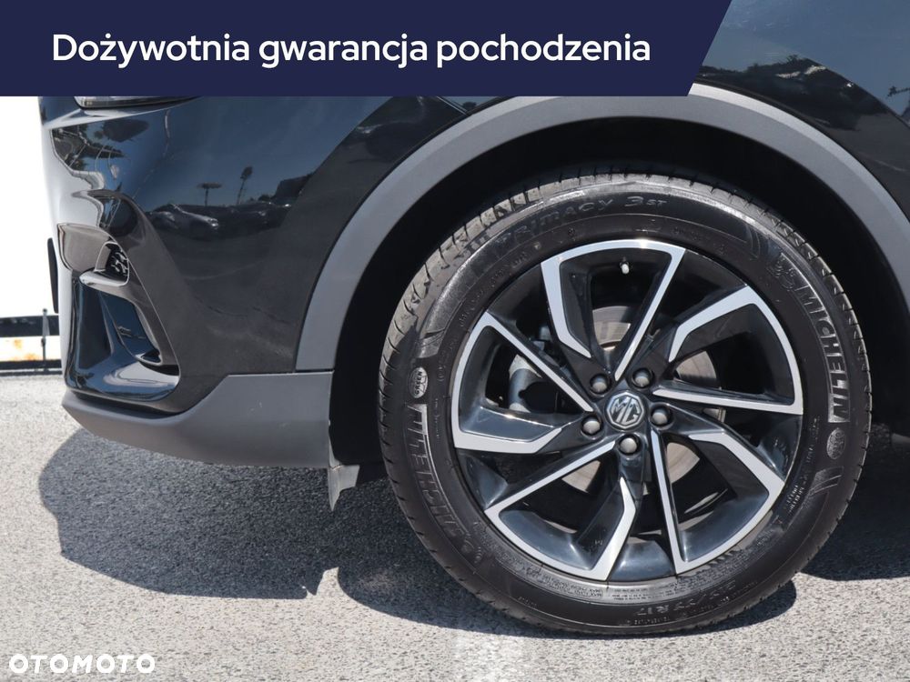 MG ZS - 17