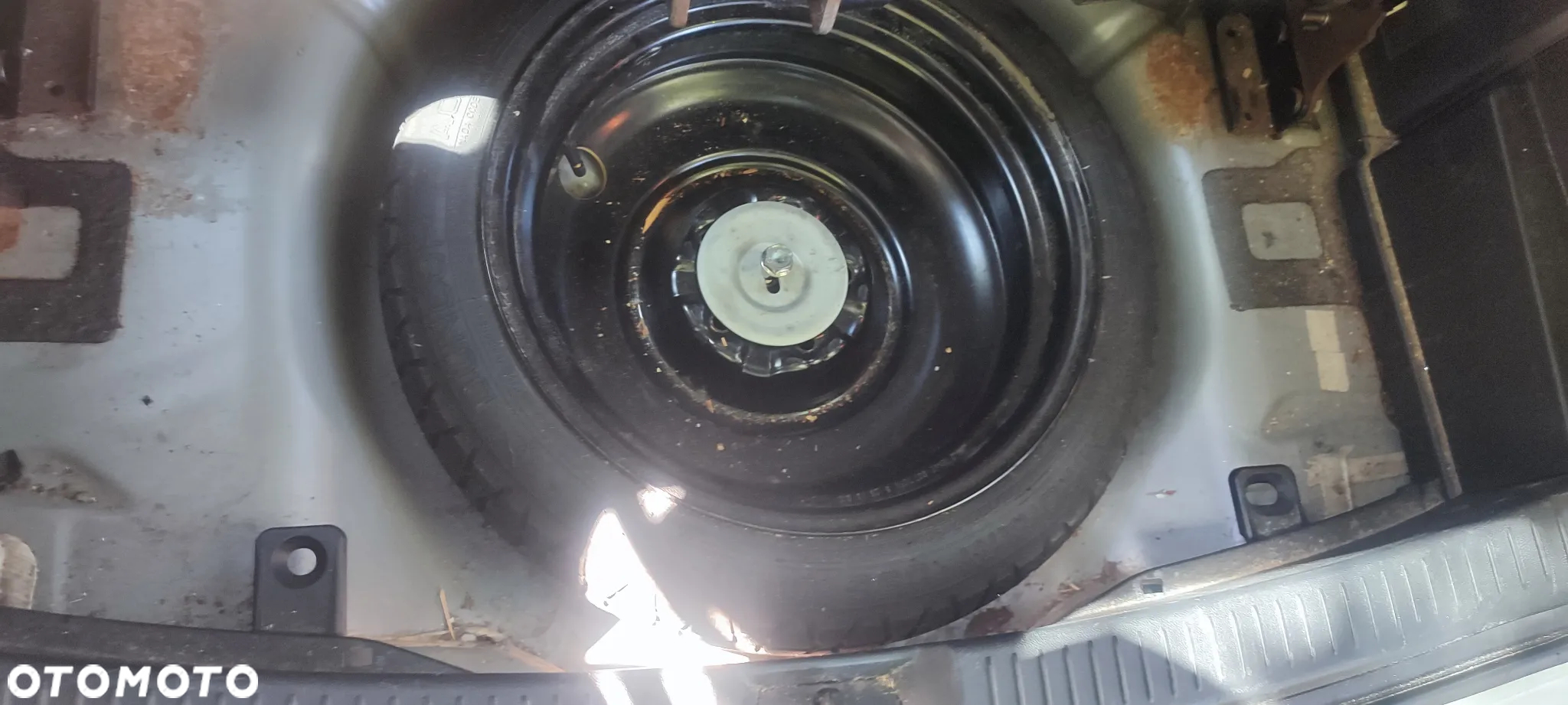 Mazda 5 2.0 CD DPF Exclusive - 14